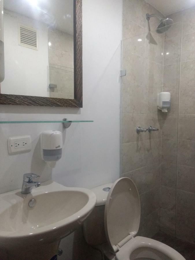 Hotel Porton Colonial 메딜린 외부 사진